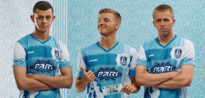 «Косарь» от «Шинника»: PARI и ярославский клуб создали форму, посвященную купюре в 1000 рублей «Косарь» от «Шинника»: PARI и ярославский клуб создали форму, посвященную купюре в 1000 рублей