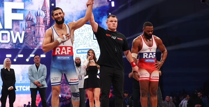 БЕТСИТИ RAF завершился победой Хамзата Чимаева