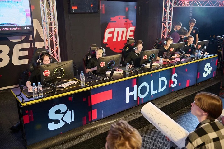 HOLD S – победители третьего сезона FONBET MEDIA ELEAGUE HOLD S – победители третьего сезона FONBET MEDIA ELEAGUE