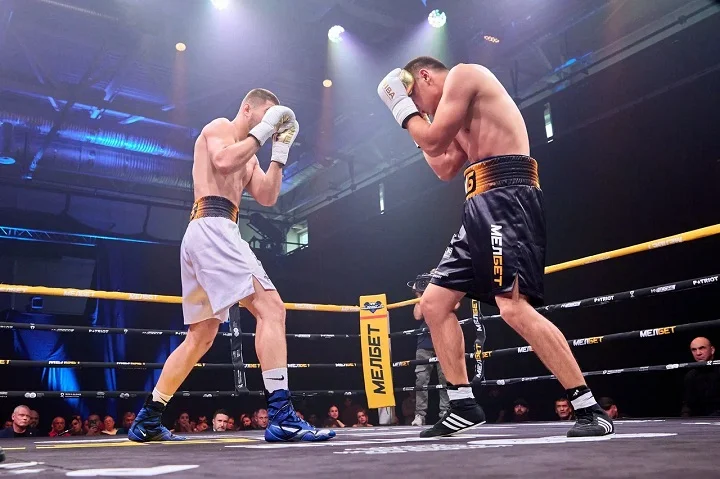 "Мелбет. Saint Boxingburg" - триумф Тиграна Узляна и дебют новых звезд бокса "Мелбет. Saint Boxingburg" - триумф Тиграна Узляна и дебют новых звезд бокса