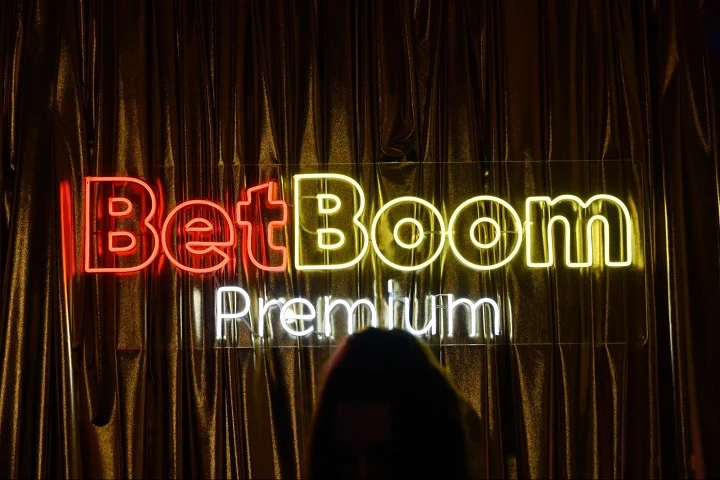 BetBoom провел пабстомп на финал BLAST Premier Spring Groups 2024 в Москве BetBoom провел пабстомп на финал BLAST Premier Spring Groups 2024 в Москве