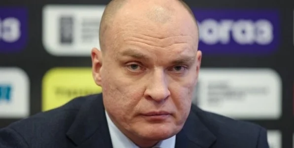 Разин про 0:4 с «Трактором»: «Надо на кол двух‑трех игроков посадить» Разин про 0:4 с «Трактором»: «Надо на кол двух‑трех игроков посадить»