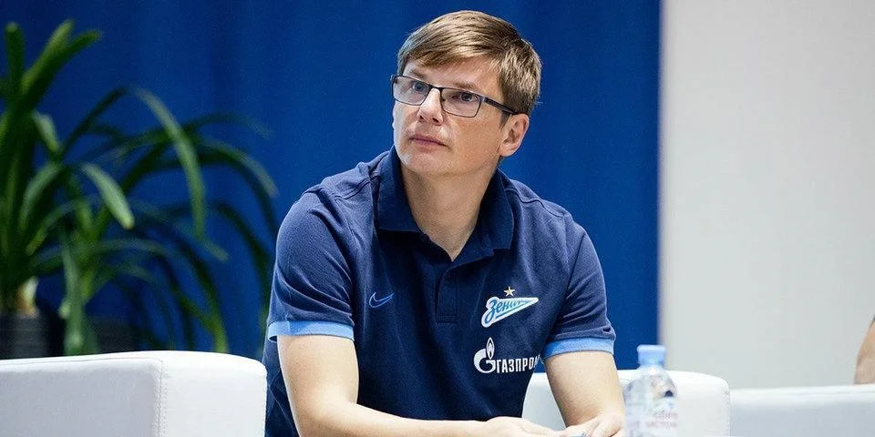 Аршавин о гонке в РПЛ: «Краснодару» нужно обыгрывать «Крылья» и делать огромную заявку на чемпионство» Аршавин о гонке в РПЛ: «Краснодару» нужно обыгрывать «Крылья» и делать огромную заявку на чемпионство»