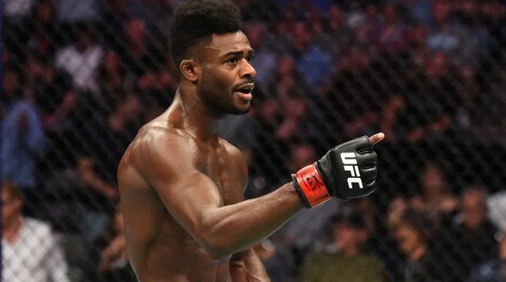 Стерлинг о том, уйдет ли Ян из UFC: «Возможно, он повел себя эмоционально после боя с О’Мэлли» Стерлинг о том, уйдет ли Ян из UFC: «Возможно, он повел себя эмоционально после боя с О’Мэлли»