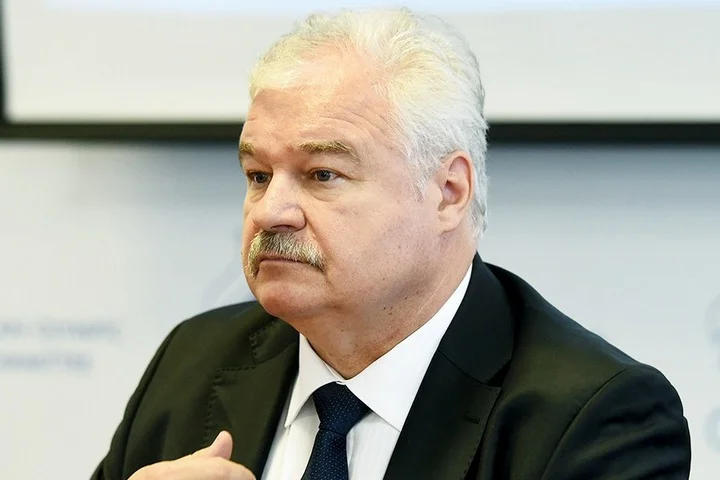 Владимир Плющев: «Когда мы в КХЛ делаем кальку с НХЛ, автоматически попадаем в тупик» Владимир Плющев: «Когда мы в КХЛ делаем кальку с НХЛ, автоматически попадаем в тупик»