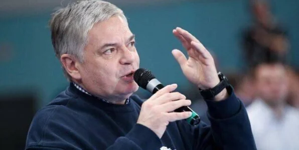 Шишкарев заявил, что может начать сотрудничество с «Торпедо», «Пари НН» и «Балтикой» Шишкарев заявил, что может начать сотрудничество с «Торпедо», «Пари НН» и «Балтикой»