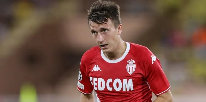Головин прокомментировал попадание в команду сезона Лиги 1 в FC 24 Головин прокомментировал попадание в команду сезона Лиги 1 в FC 24