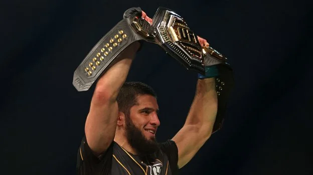 Махачев: «Если UFC предложит поединок с Конором, я соглашусь» Махачев: «Если UFC предложит поединок с Конором, я соглашусь»