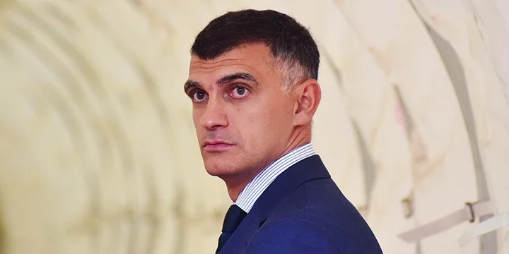 Габулов о решении ФИФА по легионерам РПЛ: «Несправедливо. Непонятно, в чем виноваты российские клубы» Габулов о решении ФИФА по легионерам РПЛ: «Несправедливо. Непонятно, в чем виноваты российские клубы»