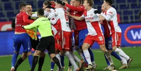 Срджан Бабич: «Я был в эпицентре драки. Это дерби – все на эмоциях» Срджан Бабич: «Я был в эпицентре драки. Это дерби – все на эмоциях»
