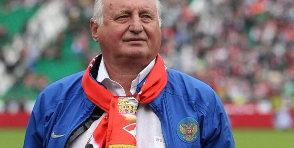 Гаврилов: Футбол можно смотреть по ночам, а в матчах сборной РФ его нет! Это шлак Гаврилов: Футбол можно смотреть по ночам, а в матчах сборной РФ его нет! Это шлак