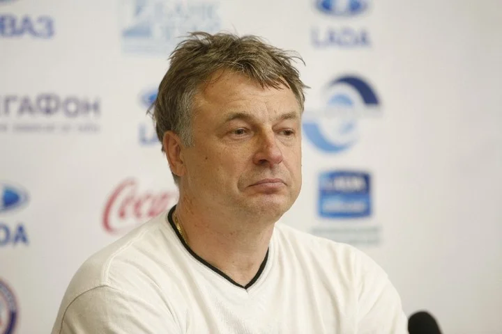 Юрий Новиков: «Омск правильно сделал, что заменил Хартли именно Рябыкиным. Он даже с закрытыми глазами найдет раздевалку «Авангарда» – по запаху»