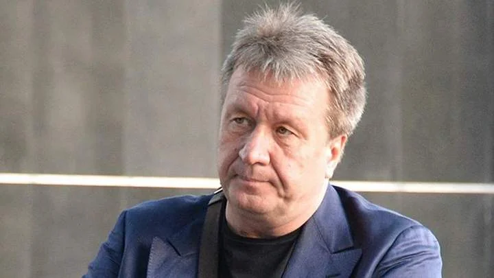 Сергей Балахнин: «Суть футбола начинает сваливаться куда-то в сторону. Не игра сама важна, а как бы выжать из этого VAR. Это уже гипертрофированно» Сергей Балахнин: «Суть футбола начинает сваливаться куда-то в сторону. Не игра сама важна, а как бы выжать из этого VAR. Это уже гипертрофированно»