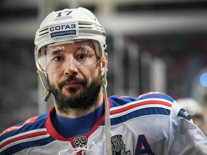 Алексей Жамнов о Ковальчуке в «Спартаке»: «Он игрок с большим авторитетом и опытом, если он изъявит желание, то поговорим» Алексей Жамнов о Ковальчуке в «Спартаке»: «Он игрок с большим авторитетом и опытом, если он изъявит желание, то поговорим»