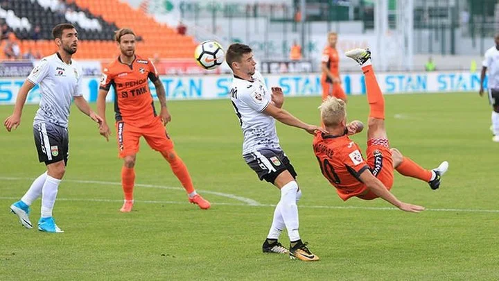 «Урал» обыграл «Уфу» «Урал» обыграл «Уфу»