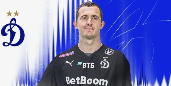 Губерниев о жевательном табаке: вратарь Лунев подает плохой пример. Дети, не делайте так!