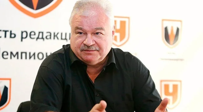 Плющев: «Ак Барс» взял к себе штаб, который ставил невнятный хоккей в «Тракторе». Селекция в клубе весьма своеобразная» Плющев: «Ак Барс» взял к себе штаб, который ставил невнятный хоккей в «Тракторе». Селекция в клубе весьма своеобразная»
