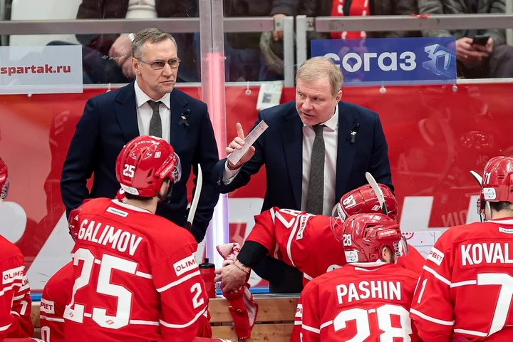 Алексей Жамнов: «Результат в регулярке и неплохой хоккей в плей‑офф говорят сами за себя. Наша задача – развивать прогресс» Алексей Жамнов: «Результат в регулярке и неплохой хоккей в плей‑офф говорят сами за себя. Наша задача – развивать прогресс»