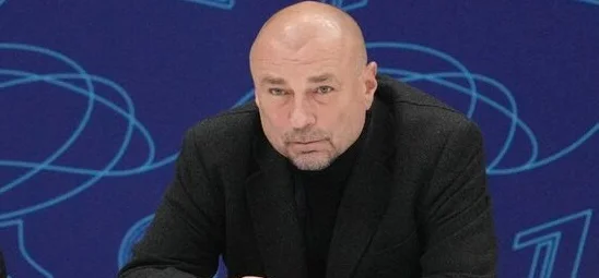 Жулин о Костомарове: «Не хочу раскрыть все секреты, но вы скоро увидите его в шоу» Жулин о Костомарове: «Не хочу раскрыть все секреты, но вы скоро увидите его в шоу»