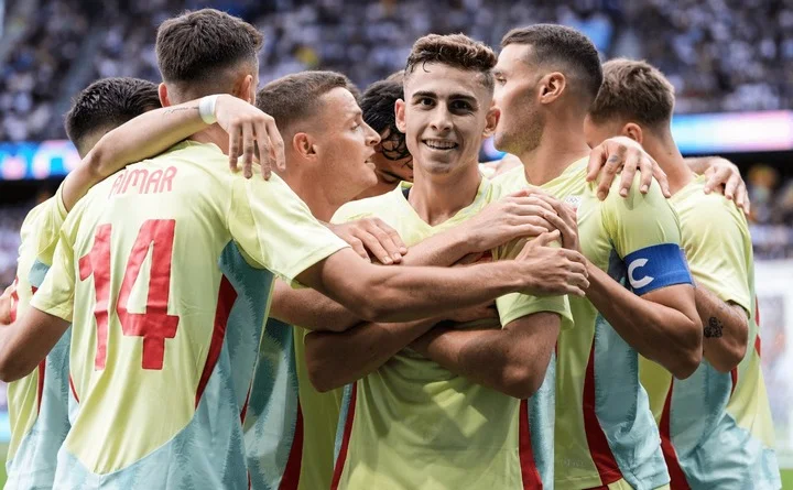 Александр Мостовой: «Испания выиграла все в коллективном виде спорта, где играют тысячи стран. Это просто фантастика» Александр Мостовой: «Испания выиграла все в коллективном виде спорта, где играют тысячи стран. Это просто фантастика»
