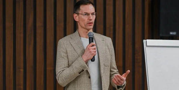 «Это не ультиматум, а данность». Гендиректор «Авангарда» — о трансферах и уходе Ткачева «Это не ультиматум, а данность». Гендиректор «Авангарда» — о трансферах и уходе Ткачева
