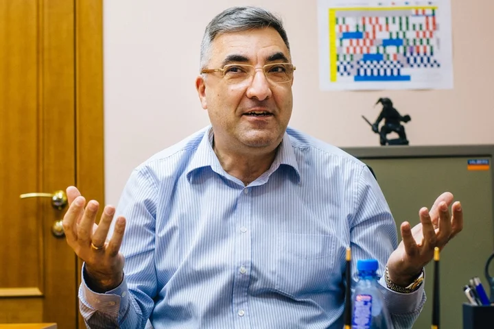 Леонид Вайсфельд: «Любая команда мечтала бы оказаться на месте «Авангарда» – месяц помучиться, а потом переехать в новый дворец» Леонид Вайсфельд: «Любая команда мечтала бы оказаться на месте «Авангарда» – месяц помучиться, а потом переехать в новый дворец»