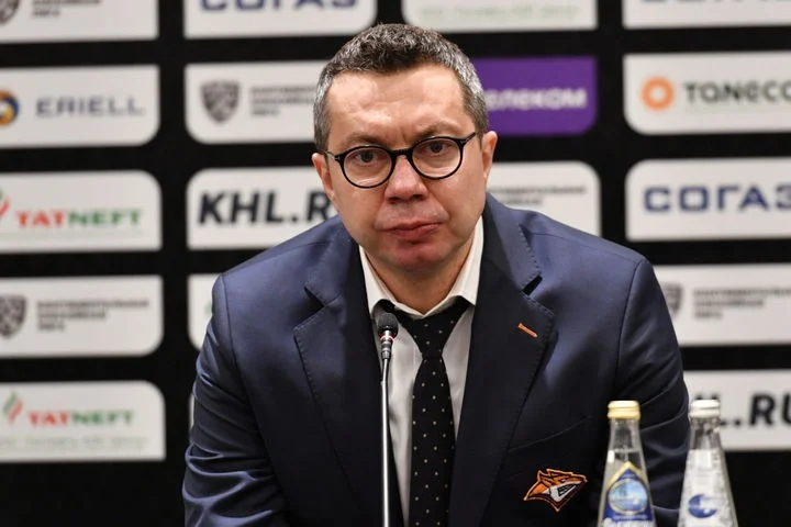 Александр Кожевников: «Металлург» один из фаворитов сезона, надо только в защите игру подтянуть, нельзя так много пропускать» Александр Кожевников: «Металлург» один из фаворитов сезона, надо только в защите игру подтянуть, нельзя так много пропускать»