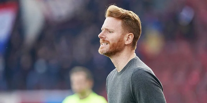Абаскаль после 3:0 с «Зенитом» в Фонбет Кубке России: «Просто одна победа. Не считаю ее тренерской» Абаскаль после 3:0 с «Зенитом» в Фонбет Кубке России: «Просто одна победа. Не считаю ее тренерской»