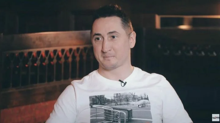 Владимир Быстров: «Нельзя делать так, как сделал парень против Овечкина. Решил его «толкнуть на борт». Так ты можешь отлететь от любого футболиста»