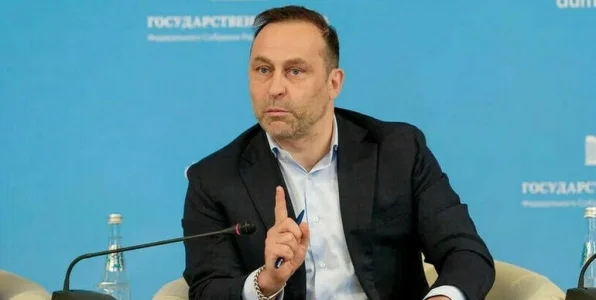 В Госдуме не исключили, что Малкин завершит свою карьеру в России, а не в США В Госдуме не исключили, что Малкин завершит свою карьеру в России, а не в США