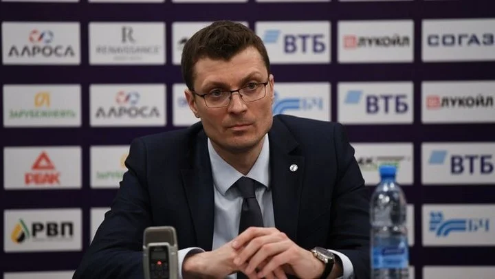 Тренер «Минска» Ростислав Вергун о поражении от «Зенита»: «Рад, что иногда нам удавалось справиться с волнением» Тренер «Минска» Ростислав Вергун о поражении от «Зенита»: «Рад, что иногда нам удавалось справиться с волнением»