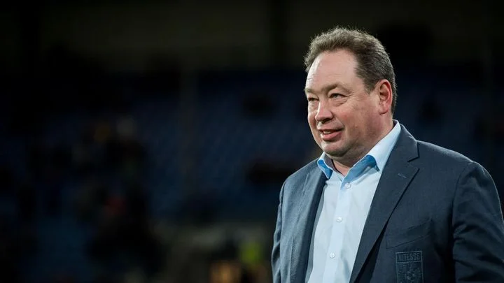 Леонид Слуцкий: «Если медиафутбол так популярен, это говорит о том, что у нас что-то более популярно, чем сам футбол» Леонид Слуцкий: «Если медиафутбол так популярен, это говорит о том, что у нас что-то более популярно, чем сам футбол»