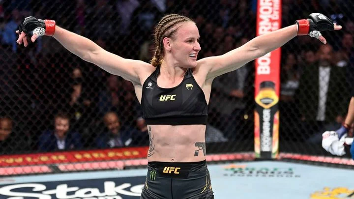 Валентина Шевченко защитила пояс UFC в седьмой раз, одолев бразильянку Тайлу Сантос