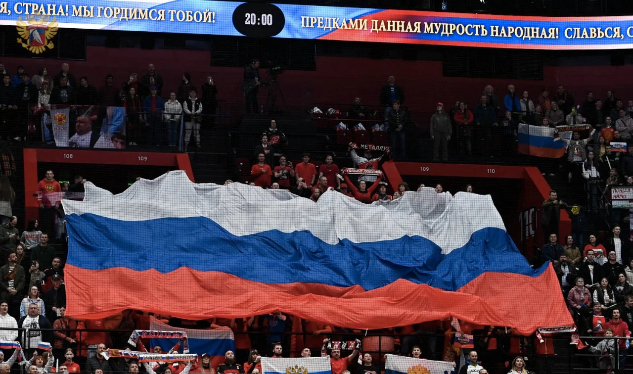 Губерниев отреагировал на возможность проведения матча между Россией и Канадой в хоккее Губерниев отреагировал на возможность проведения матча между Россией и Канадой в хоккее