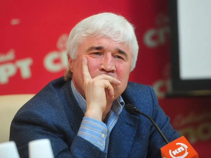 Евгений Ловчев: «Многие игроки сборной России не понимают, почему сегодня выходит один человек, завтра другой. Они не знают, основные они или нет» Евгений Ловчев: «Многие игроки сборной России не понимают, почему сегодня выходит один человек, завтра другой. Они не знают, основные они или нет»