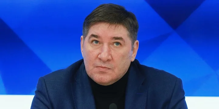 Кожевников о Хартли: «Он себе отходы ищет. Перед плей-офф говорил, что может не быть тренером, но остаться в «Авангарде» Кожевников о Хартли: «Он себе отходы ищет. Перед плей-офф говорил, что может не быть тренером, но остаться в «Авангарде»