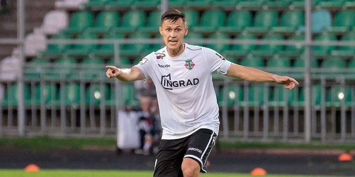 Хавбек «Торпедо» Александр Рязанцев: «Сделаем все, что в наших силах, для победы над «Зенитом». Как показал «Ахмат», его можно победить» Хавбек «Торпедо» Александр Рязанцев: «Сделаем все, что в наших силах, для победы над «Зенитом». Как показал «Ахмат», его можно победить»