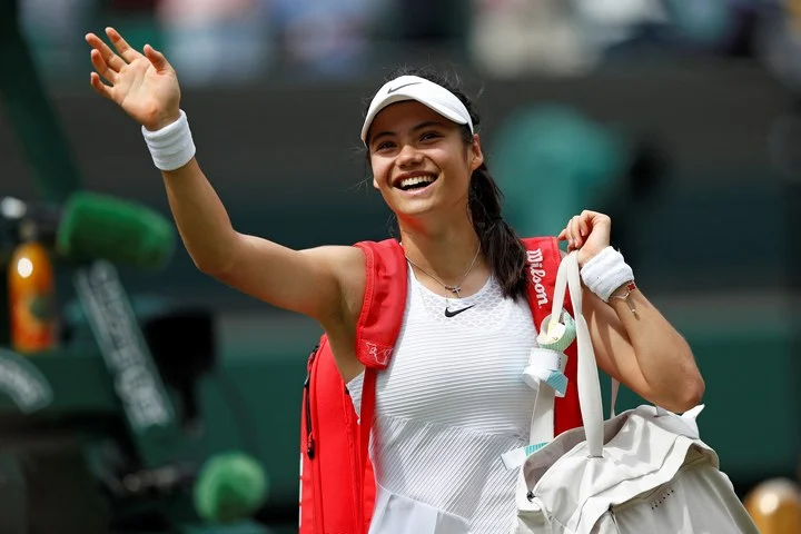 Эмма Радукану перед матчем с Сереной Уильямс: «Я выиграла «US Open» из квалификации, так что могу снова начать с нуля» Эмма Радукану перед матчем с Сереной Уильямс: «Я выиграла «US Open» из квалификации, так что могу снова начать с нуля»