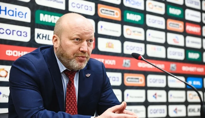 Николай Заварухин о 4:1 с «Металлургом»: «Хорошие командные действия привели к победе. Где-то вратарь нам помогал – оставлял нас в игре» Николай Заварухин о 4:1 с «Металлургом»: «Хорошие командные действия привели к победе. Где-то вратарь нам помогал – оставлял нас в игре»