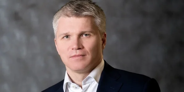 Колобков: в России спокойно, поэтому иностранные спортсмены принимают наше гражданство Колобков: в России спокойно, поэтому иностранные спортсмены принимают наше гражданство