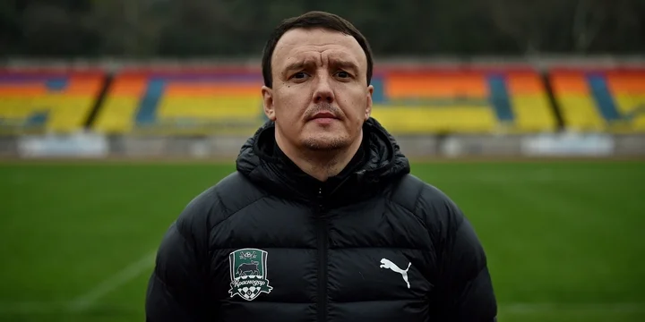 Александр Сторожук об 0:1 с «Пари НН»: «Неплохо начали, хорошо взаимодействовали, а потом опять распустили команду, которая перехватила инициативу» Александр Сторожук об 0:1 с «Пари НН»: «Неплохо начали, хорошо взаимодействовали, а потом опять распустили команду, которая перехватила инициативу»