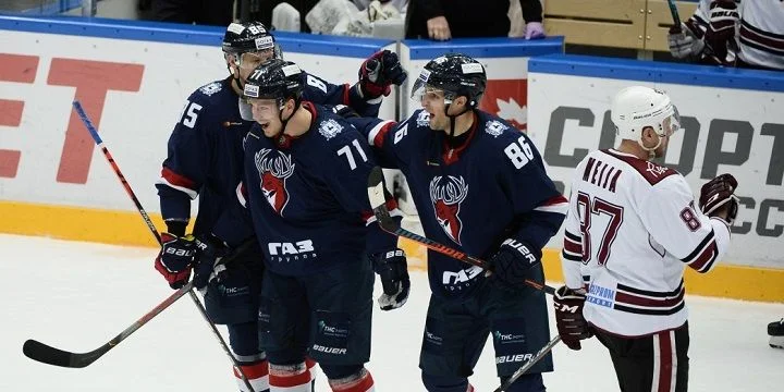 Ларионов после 1:4 с «Барысом»: «Печалит то, как «Торпедо» закончило матч, имея тотальное преимущество во втором периоде»