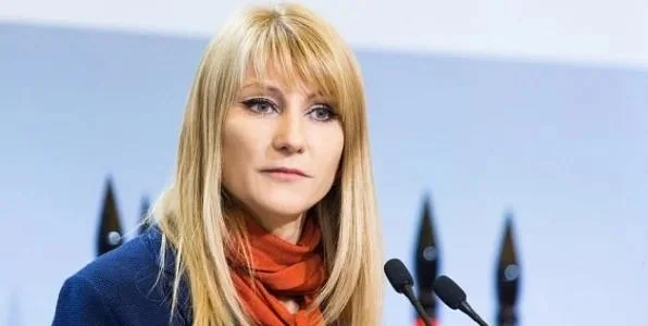 Журова: кто-то убедил Касаткину, что в России нет свободы. Она не знает, о чем говорит Журова: кто-то убедил Касаткину, что в России нет свободы. Она не знает, о чем говорит
