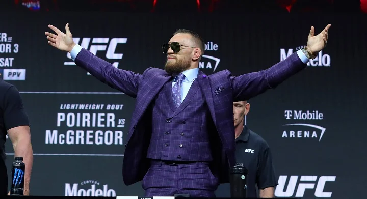 Макгрегор: «В UFC хотят, чтобы мой поединок прошел в декабре! Я готов» Макгрегор: «В UFC хотят, чтобы мой поединок прошел в декабре! Я готов»