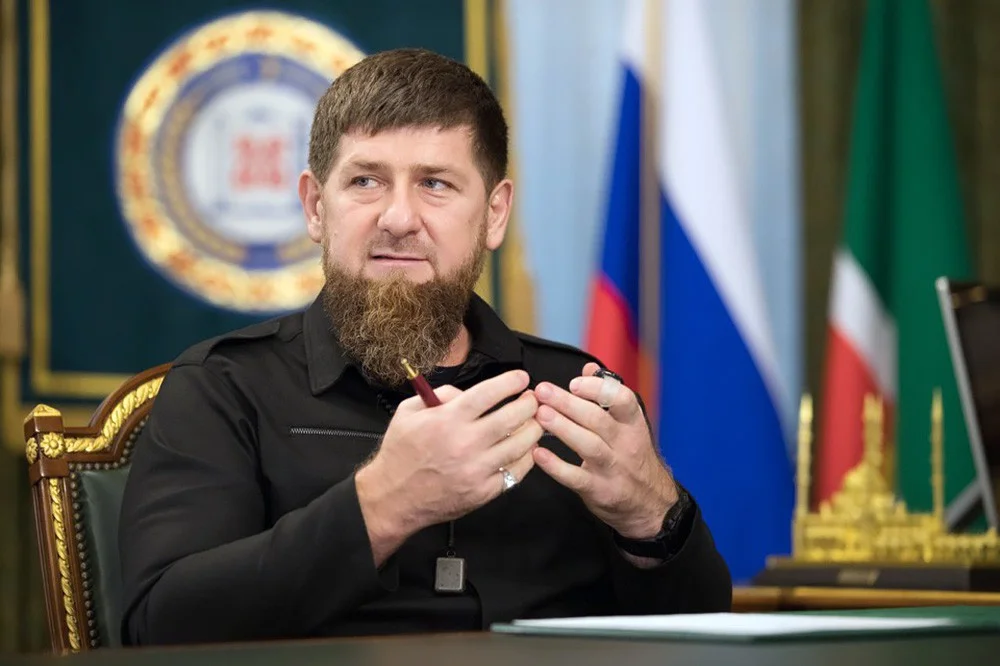 Адамов рассказал о подарках Кадырова игрокам «Ахмата» Адамов рассказал о подарках Кадырова игрокам «Ахмата»