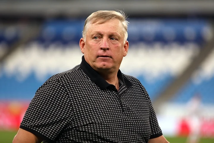 Игорь Осинькин: «Мы не хотим отпускать Пиняева и Глушенкова. Но есть контракт с суммой выкупа. Если «Локо» активирует эту опцию, то мы не сможем ничего сделать» Игорь Осинькин: «Мы не хотим отпускать Пиняева и Глушенкова. Но есть контракт с суммой выкупа. Если «Локо» активирует эту опцию, то мы не сможем ничего сделать»