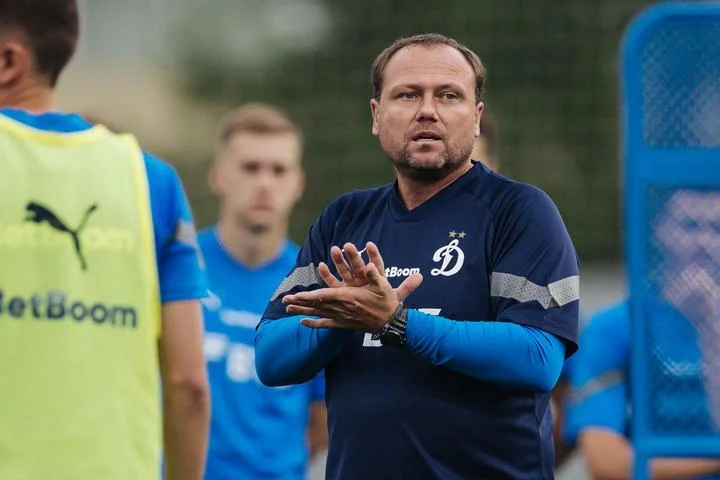 Марцел Личка: «В этом сезоне «Зениту» чуть-чуть потяжелее, но уверен, что они сильны ментально» Марцел Личка: «В этом сезоне «Зениту» чуть-чуть потяжелее, но уверен, что они сильны ментально»