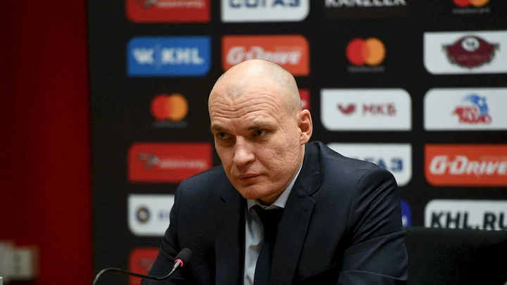 Андрей Разин: «Не могу кидаться фразами, что за два года «Металлург» обязательно выиграет кубок» Андрей Разин: «Не могу кидаться фразами, что за два года «Металлург» обязательно выиграет кубок»