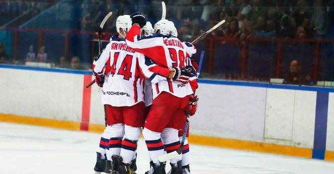 «Звезда» Чехов - «Ижсталь» «Звезда» Чехов - «Ижсталь»