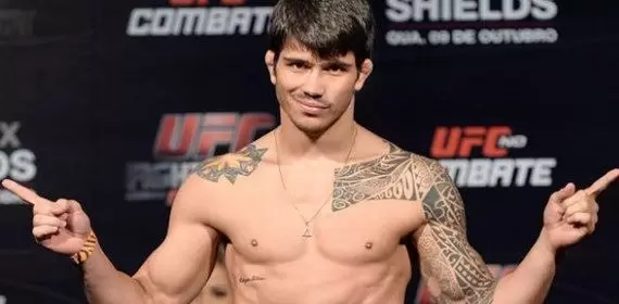Джордан Мейн - Эрик Силва. Прогноз и ставки на бой UFC (17.12.2017) Джордан Мейн - Эрик Силва. Прогноз и ставки на бой UFC (17.12.2017)